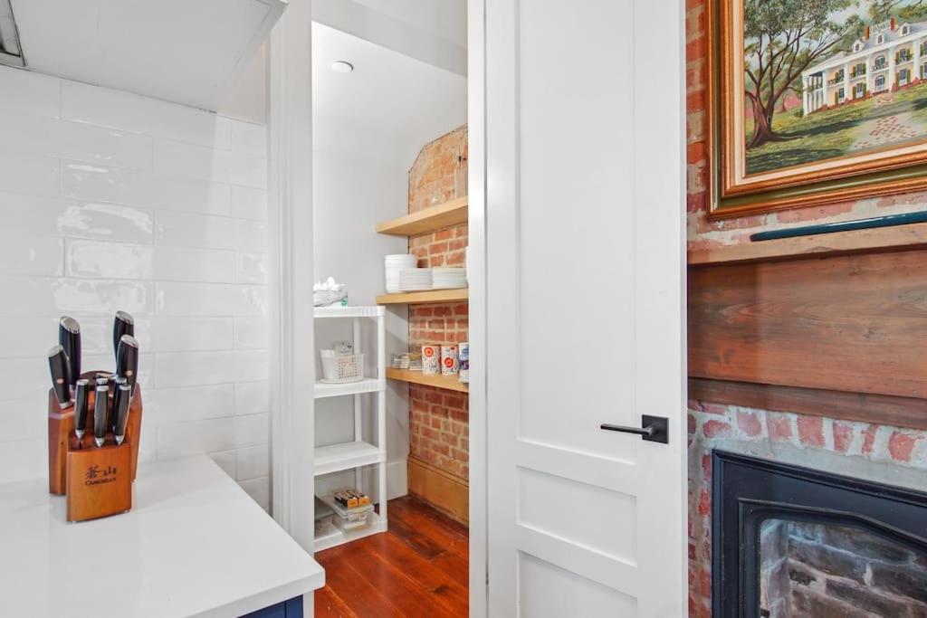 Fab 1838 Garden District 5Br With Parking And Balcony Daire New Orleans Dış mekan fotoğraf